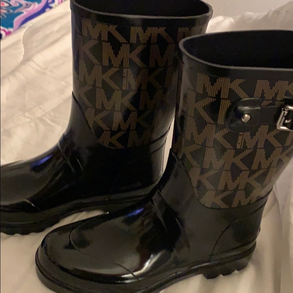 Brand New! Michael Kors Rain Boots!